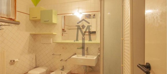 Casa de 7 habitaciónes en Reggio Emilia, Italy No. 297839 9