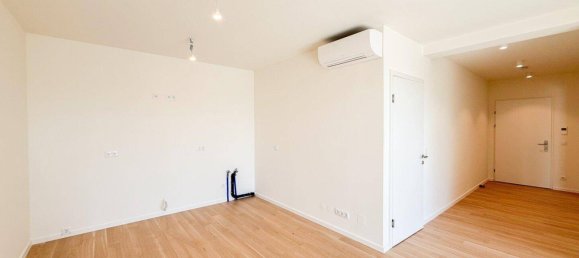 2 rooms Duplex in Dobling, Austria No. 133212 4