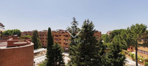 4 bedrooms Penthouse in Pozuelo de Alarcon, Spain No. 157081 32