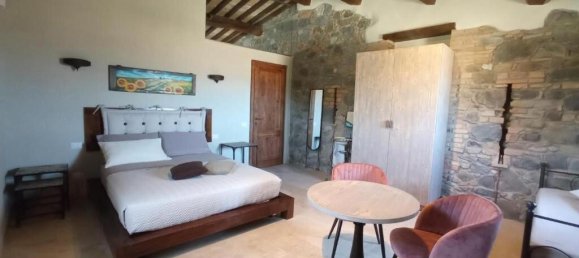 5 bedrooms House in Radicofani, Italy No. 54057 22