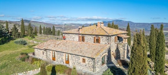 5 bedrooms House in Radicofani, Italy No. 54057 6