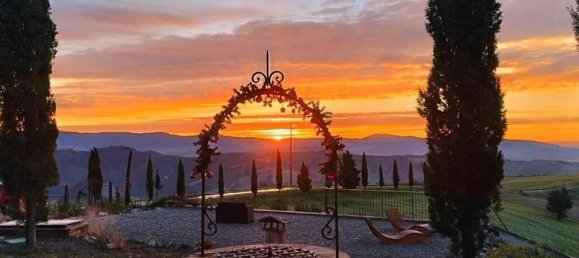 5 bedrooms House in Radicofani, Italy No. 54057 10