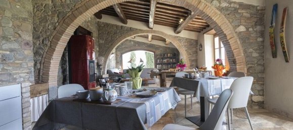 5 bedrooms House in Radicofani, Italy No. 54057 17