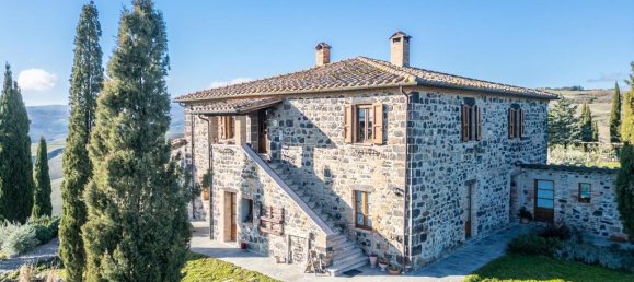 5 bedrooms House in Radicofani, Italy No. 54057 2