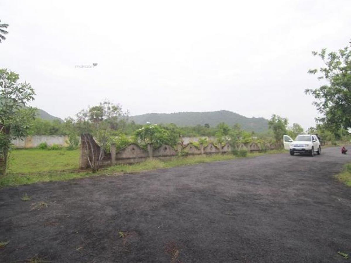  Land in Visakhapatnam, India No. 41171