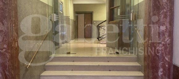 Apartamento de 2 dormitorios en Rome, Italy No. 263649 2