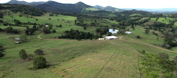 8 chambres Maison à Amamoor, Australia No. 949 2
