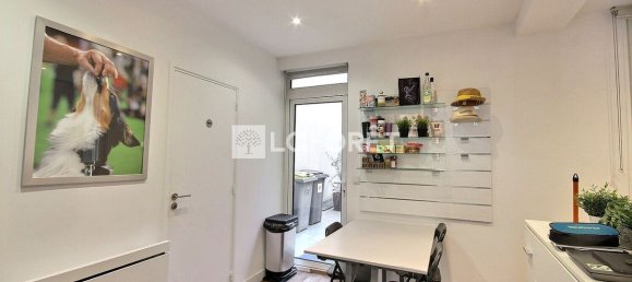 1 غرف نوم عقار تجاري في Suresnes, France رقم 175345 4