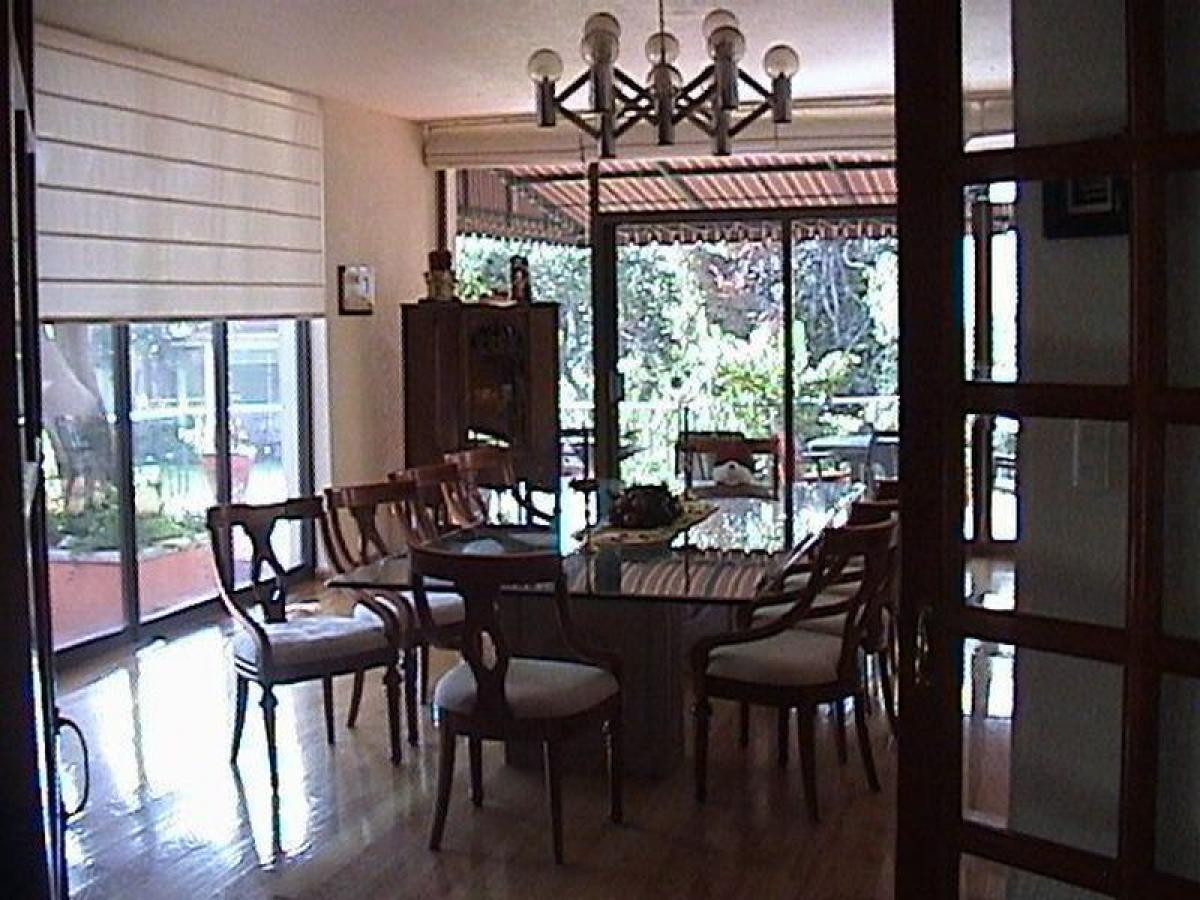 Casa de 4 dormitorios en Naucalpan de Juárez, Mexico No. 225199