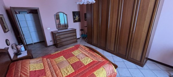 4 chambres Appartement à Sassuolo, Italy No. 381656 23