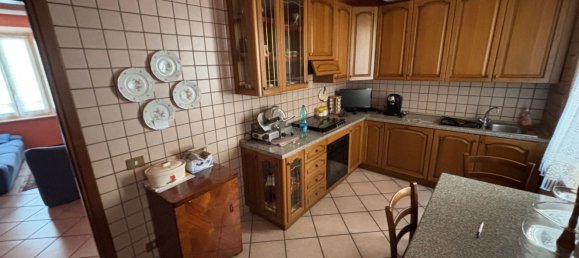 4 chambres Appartement à Sassuolo, Italy No. 381656 9