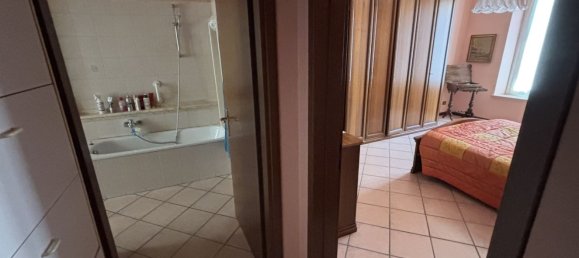 4 chambres Appartement à Sassuolo, Italy No. 381656 21