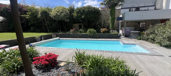 5 bedrooms House in Lorient, France No. 271893 3