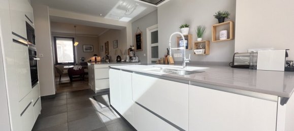 5 bedrooms House in Lorient, France No. 271893 9