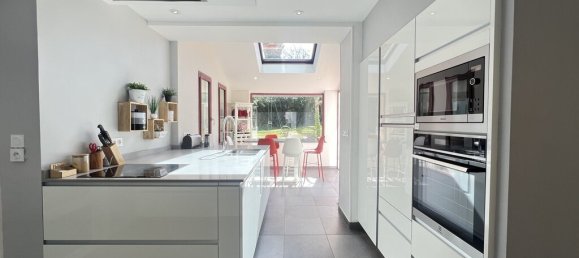 5 bedrooms House in Lorient, France No. 271893 10