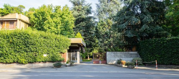 Apartamento de 4 habitaciónes en Legnano, Italy No. 338129 2