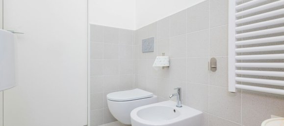Apartamento de 4 habitaciónes en Legnano, Italy No. 338129 50