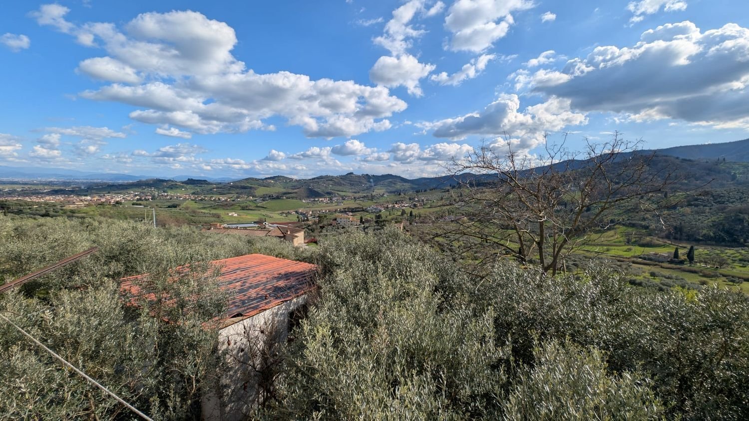 Casa de 8 divisões em Quarrata, Italy N.º 46001