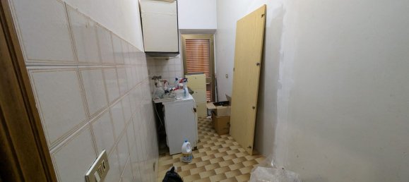 Casa de 8 divisões em Quarrata, Italy N.º 46001 10