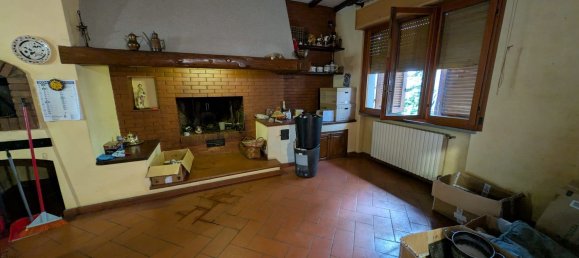 Casa de 8 divisões em Quarrata, Italy N.º 46001 16