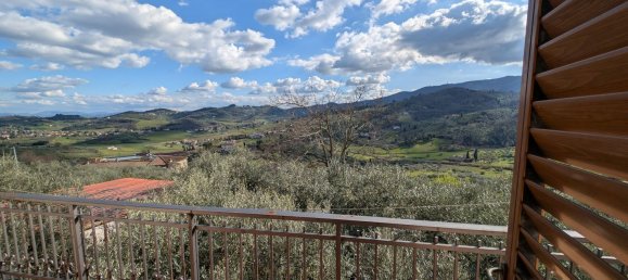 Casa de 8 divisões em Quarrata, Italy N.º 46001 25