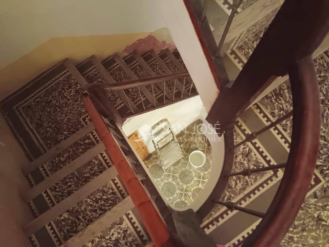 Casa de 6 dormitorios en Aspe, Spain No. 209995