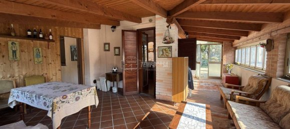 4 bedrooms Apartment in Asti, Italy No. 186211 18