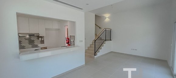 Таунхаус с 4 спальнями в Dubai Land, ОАЭ № 28572 2