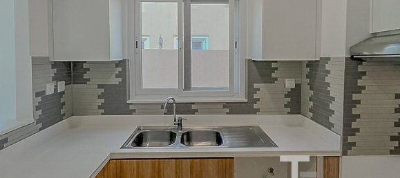 Таунхаус с 4 спальнями в Dubai Land, ОАЭ № 28572 4