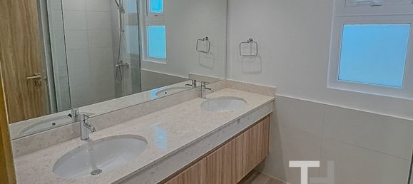 Таунхаус с 4 спальнями в Dubai Land, ОАЭ № 28572 12