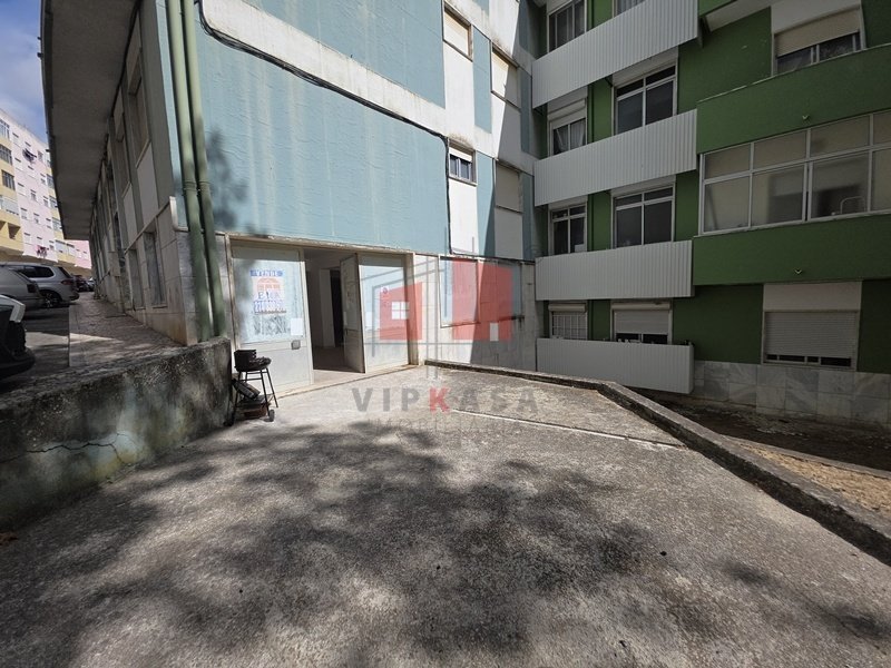 210m² Commercial property in Sintra, Portugal No. 336489