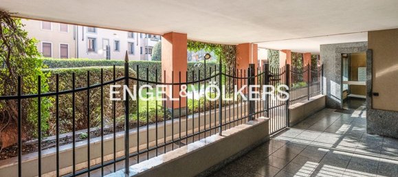 5 rooms Duplex in Monza, Italy No. 134214 2