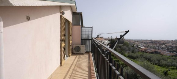 3 rooms Apartment in Aci Catena, Italy No. 167622 19