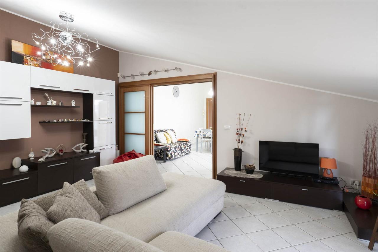 3 rooms Apartment in Aci Catena, Italy No. 167622