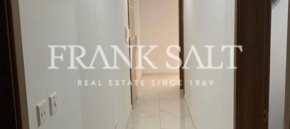 2 bedrooms Apartment in Marsalforn, Malta No. 697 23