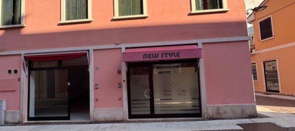 65m² Commercial property in Legnago, Italy No. 380401 16