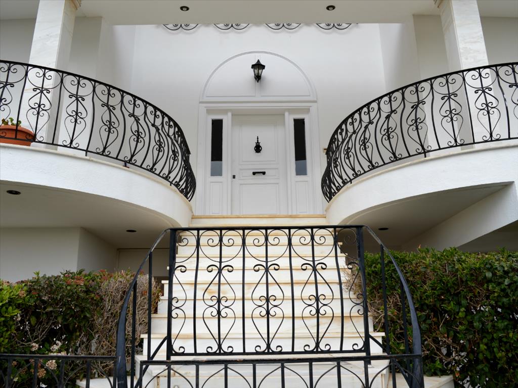 Коммерческая недвижимость с 5 спальнями в Рафина, Греция № 5860