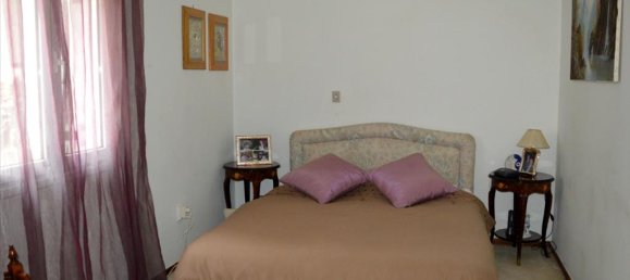 5 Schlafzimmer Gewerbliche Immobilien in Rafina, Greece, Nr. 5860 10
