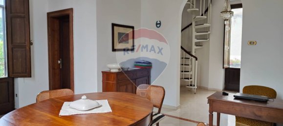 Apartamento de 5 divisões em Bari, Italy N.º 180541 29