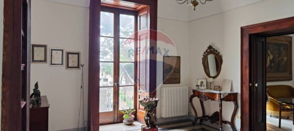 Apartamento de 5 divisões em Bari, Italy N.º 180541 19