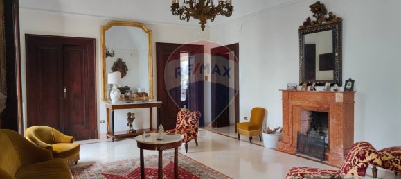 Apartamento de 5 divisões em Bari, Italy N.º 180541 22