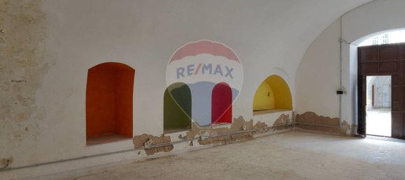 Apartamento de 5 divisões em Bari, Italy N.º 180541 6