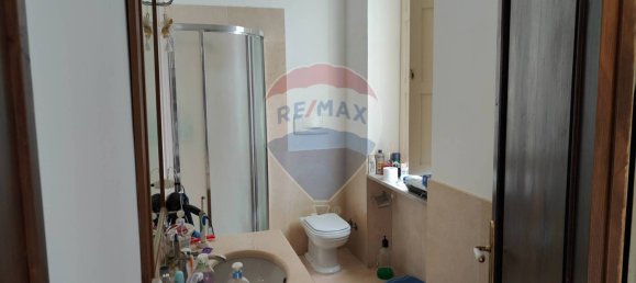 Apartamento de 5 divisões em Bari, Italy N.º 180541 31