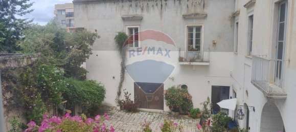 Apartamento de 5 divisões em Bari, Italy N.º 180541 34