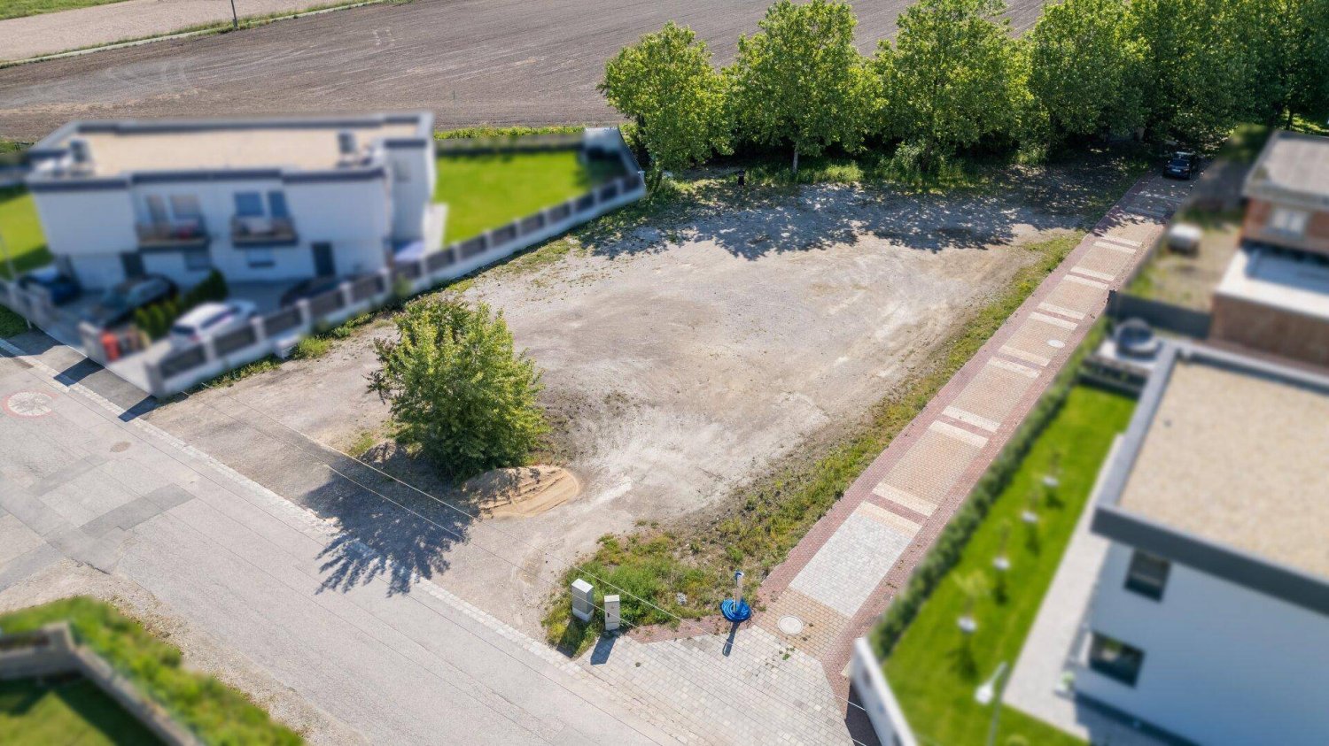Terreno de 4 habitaciónes en Schwadorf, Austria No. 167060