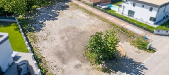 Terreno de 4 habitaciónes en Schwadorf, Austria No. 167060 4