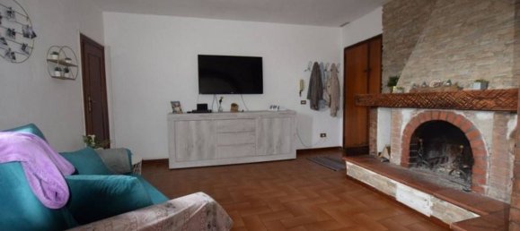 7-Zimmer Wohnung in Poggibonsi, Italy, Nr. 140779 3