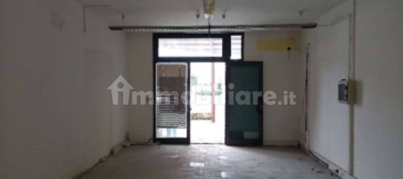 1 room Commercial property in Marcianise, Italy No. 315758 2