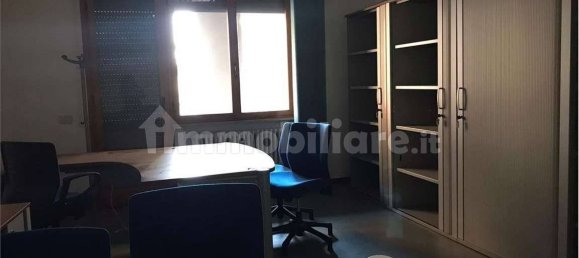 Oficina de 5 habitaciónes en Perugia, Italy No. 119746 5