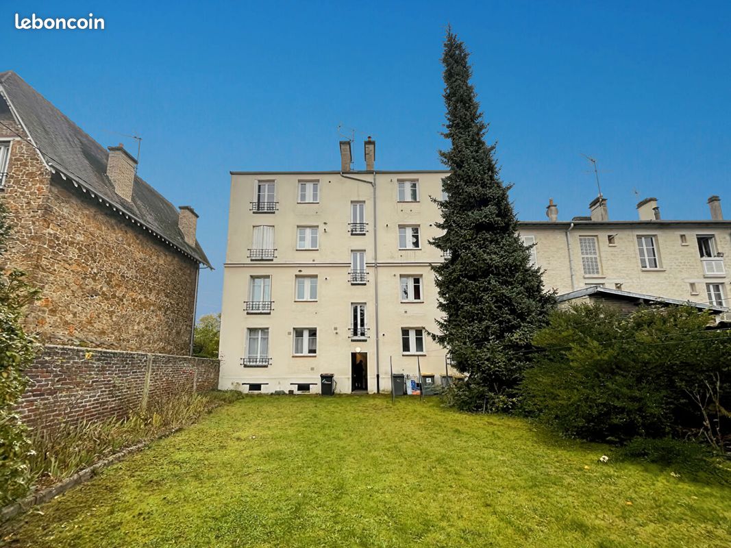 2 bedrooms Apartment in Chantilly, France No. 212541